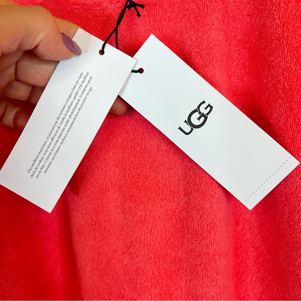 UGG Men’s Mathew Crew Neck Unisex Salmon Short Sleeve Top Size Medium NWT - Picture 7 of 12